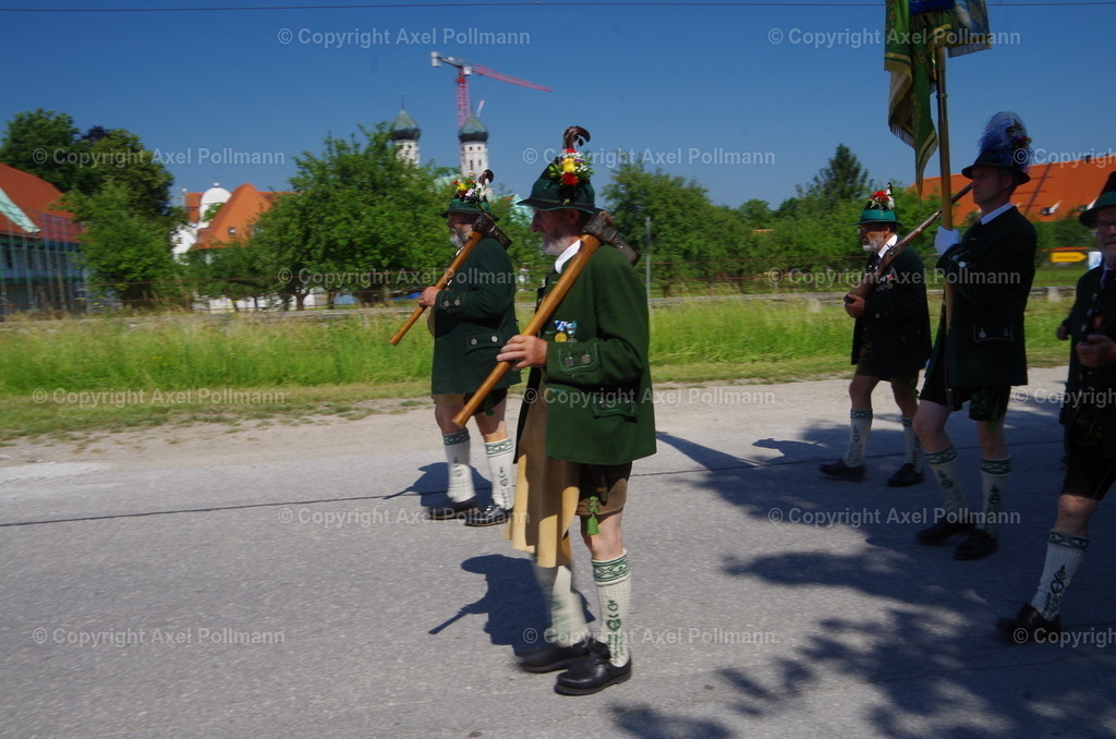 IMGP4525 | fotografiert von Axel PollmannLeonhardi Wallfahrt Benediktbeuern und Murnau, Fronleichnam, Fasching, Landschaft im Loisachtal und Benediktbeuern  - Realisiert mit Pictrs.com