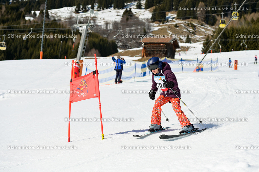 SRF_27.02.2026_864 | Skirennfotos,Serfaus,Fiss,Ladis,Kinderskirennen,Winter,Tirol,Oberland,skirace,SFL,feelfree,weil wir's genießen,ski,Ski,skifahren,Sonnenplateau, - Realisiert mit Pictrs.com