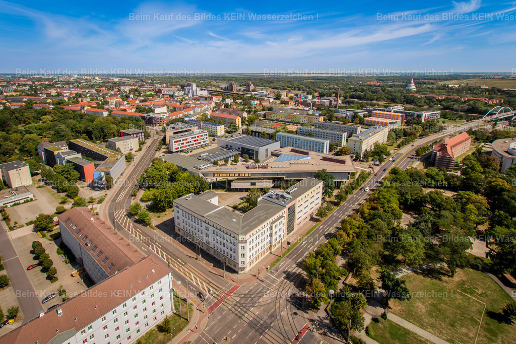 Universitätsplatz-4282 | Magdeburg Walter-Rathenau-Strasse Unigelände bei Gustav-Adolf-Strasse - Realisiert mit Pictrs.com