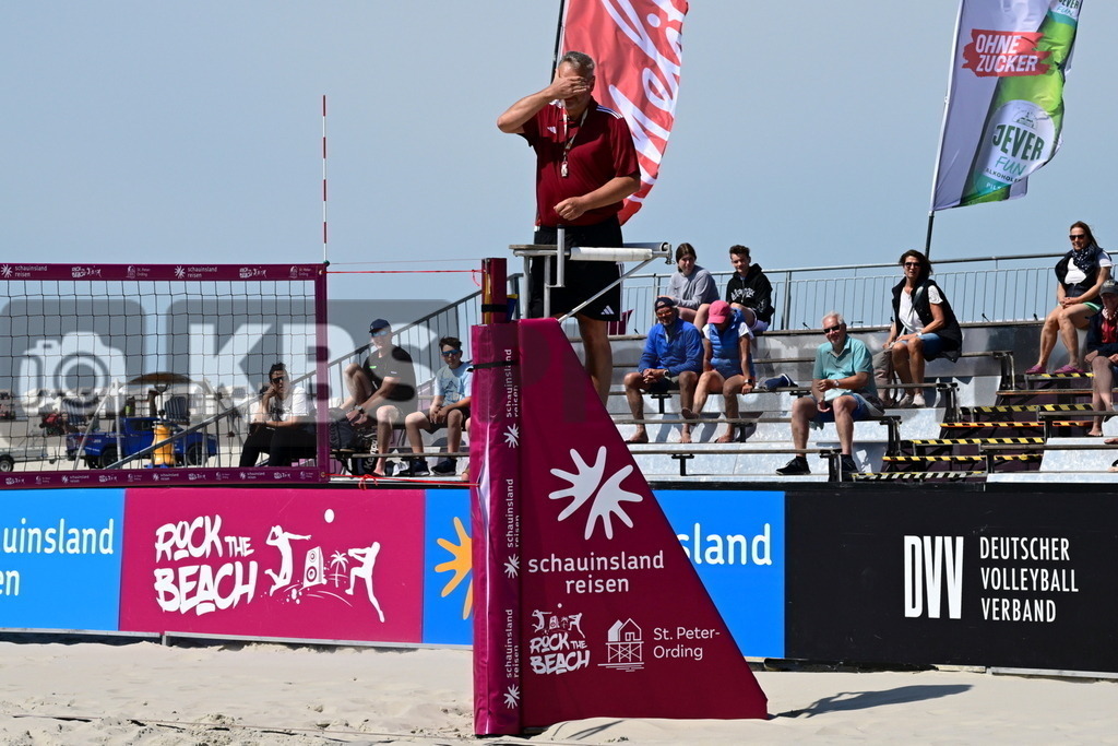 KBS Picture_Rock-The-Beach_Beachvollyball_028 | Mattner Joachim Schiedsrichter ,Rock the Beach - die Nationale Beach-Vollyball Serie mit Festival-Charakter auf der Sandbank Strand in Ording vom 04.07. - 06.07.2025 , Qualifikation zur Deutschen Meisterschaft , - Realisiert mit Pictrs.com