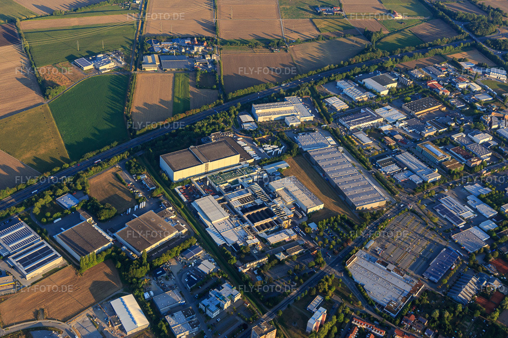 Luftbild: Industriegebiet an der A5 mit TLB - UNILEVER in Heppenheim im Bundesland Hessen in Deutschland. – Foto: IMG_109461.jpg vom 31.07.2018 durch Werner Riehm/FLY-FOTO.de – Auflösung des Originals: 5472 x 3648 px – WWW.UNILEVER.DE