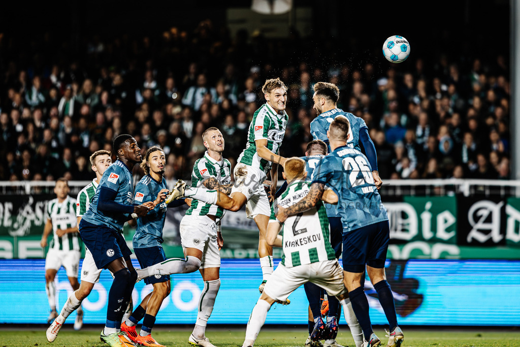 2. Bundesliga, Saison 2024/25, 7. Spieltag: SC Preußen Münster - FC Schalke 04 | Münster, 28.09.2024: 2. Bundesliga, 7. Spieltag, SC Preußen Münster gegen FC Schalke 04 im LVM-Preußenstadion in Münster. Foto: sportfotografie.ms | Markus Paletta - Realisiert mit Pictrs.com