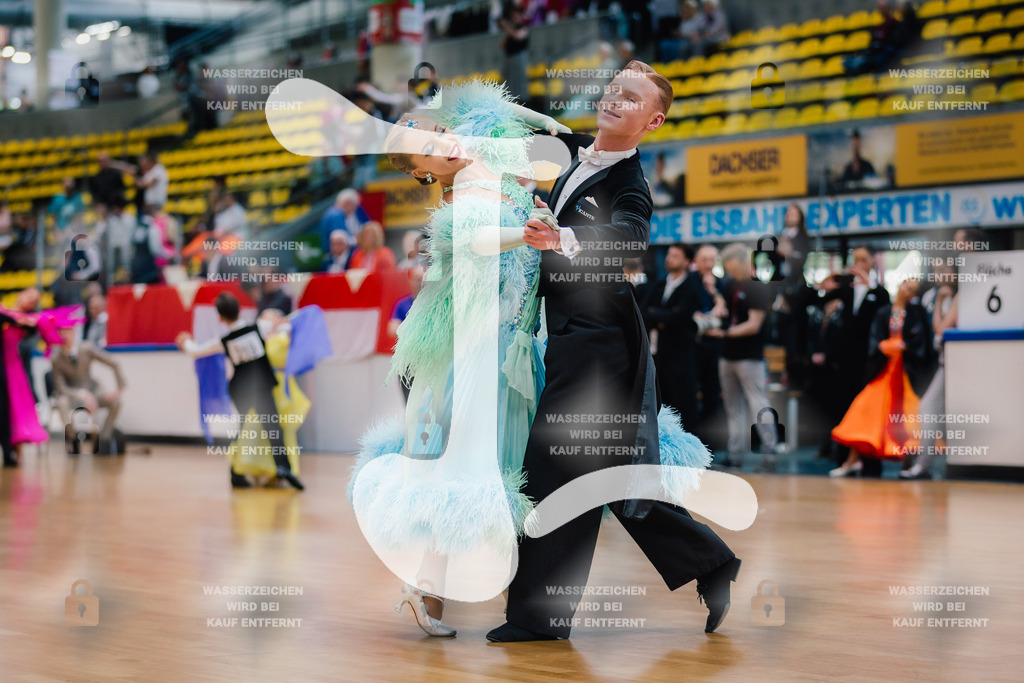 Hessen Tanzt WDSF Open Junior II Standard 8th (216) Jakub Kalina _ Beata Mockova (Czech Republic)-2025-05-17-7536 | Webshop for digital downloads and prints of dance sport, event & show photographer Julian Link - Realisiert mit Pictrs.com