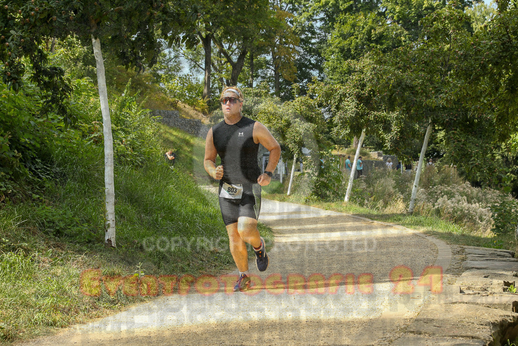 250824_1511_EX1_8646 | Sportfotografie im Rhein-Sieg Kreis, Köln, Bonn, NRW, Rheinland Pfalz, Hessen, etc. Unser Tätigkeitsfeld umfasst den Laufsport vom Volkslauf über den Marathon, Duathlon, Triathon bis zum Ultralauf wie Kölnpfad Ultra oder Schindertrail.