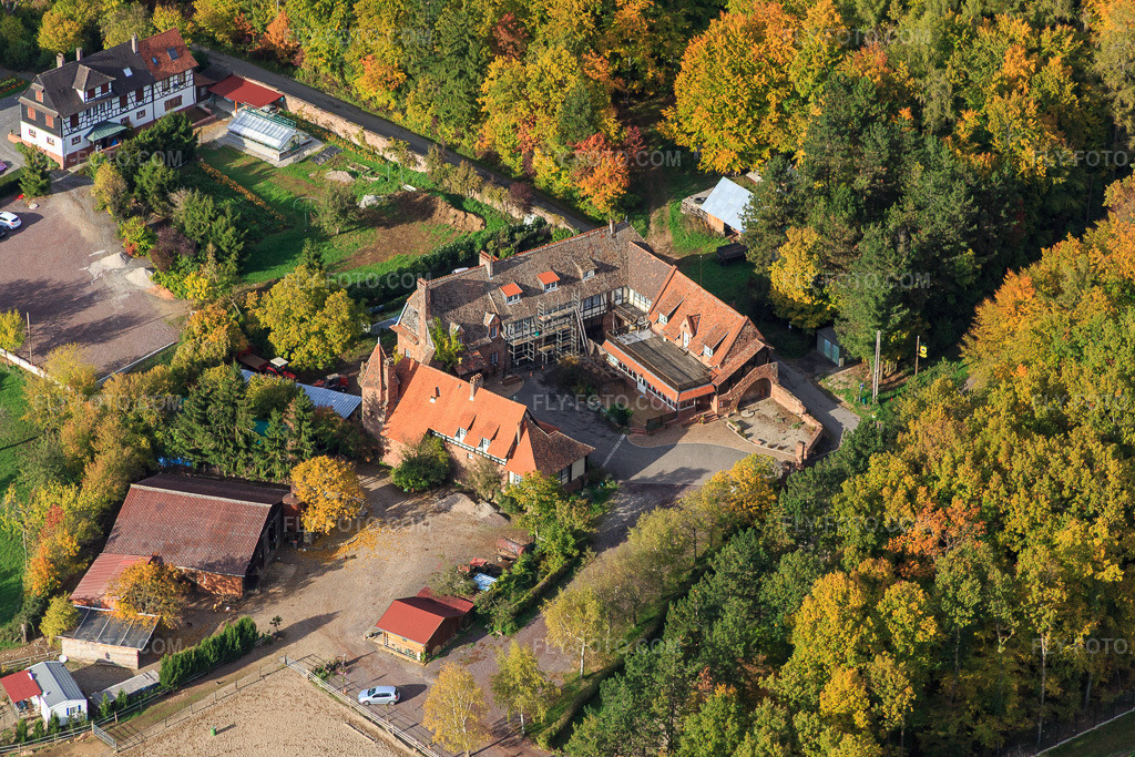 Aerial view: Ferme Mellon in Niederbronn-les-Bains in the state Bas-Rhin, France.Photo: IMG_084716.jpg taken on 10/23/2015 by Werner Riehm/FLY-FOTO.comResolution of the original: 5472 x 3648 pxFerme Mellon - Restaurant et chambres d'hôtes