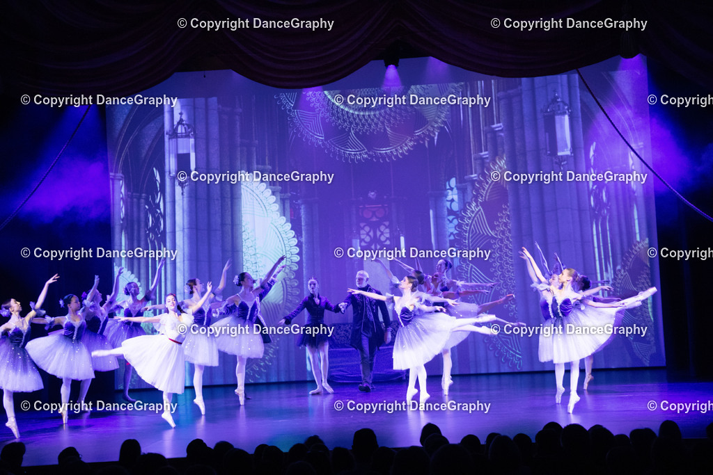 GPHY1539 | DanceGraphy - Realisiert mit Pictrs.com