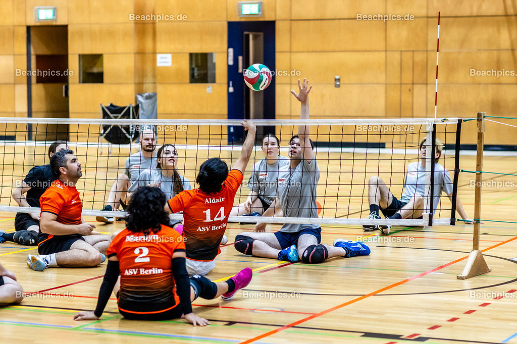 2024-00111430-3-Icke-Cup-Berlin |  16.11.2024; Berlin Foto: Gerold Rebsch - www.beachpics.de