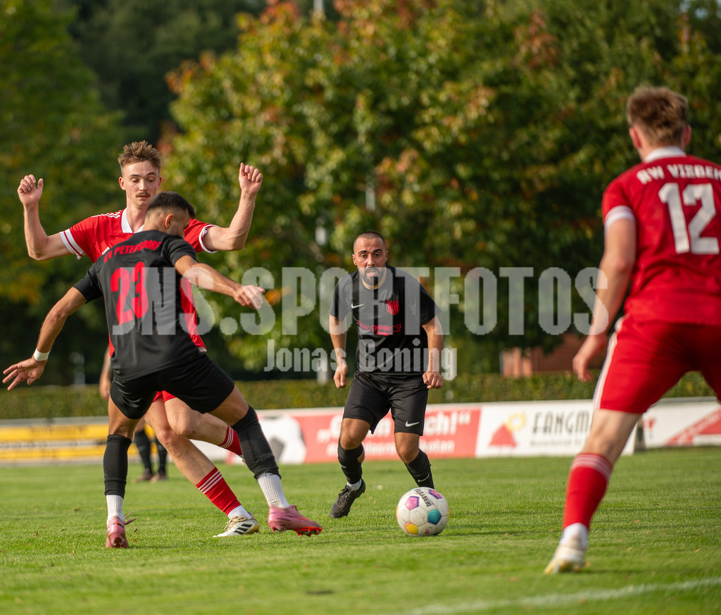 BWL_2661 | jns.sportfotos - Realisiert mit Pictrs.com