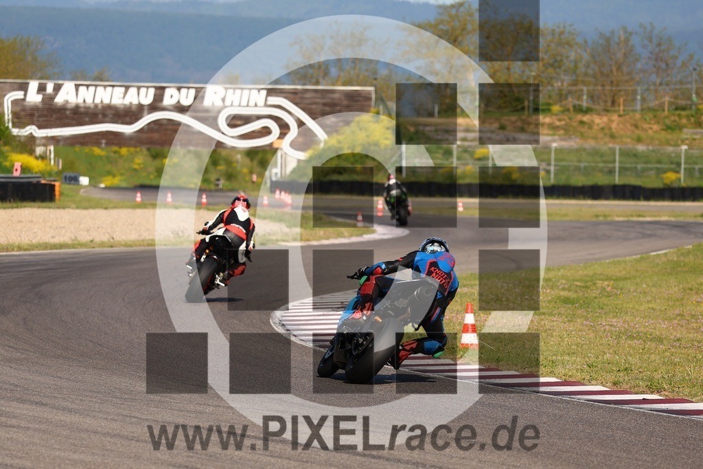 0880-20260426_00316 | Schöne Erinnerungen an spannende Momente - das festzuhalten ist unser Job. PIXELrace.de ist seit 2003 auf den Rennstrecken Europas unterwegs um die Action draußen beim Fahren und die wunderbare Stimmung imm Fahrerlager für euch einzufangen.