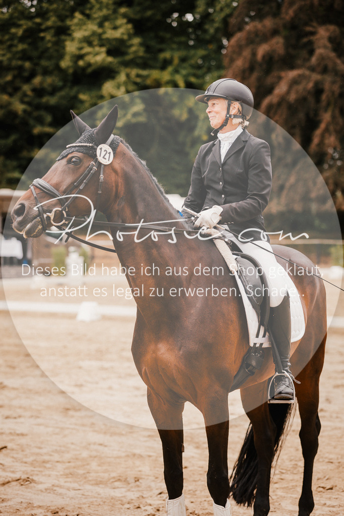 3I6A6411 | Stimmungsvolle Portraits und Reitsportfotografie im Ruhrgebiet und im Münsterland.

Pferdefotografie, Hundefotografie, Tierfotografie, Reportagen, Portraits von Tier und Mensch, Turnierfotografie in Bochum, Recklinghausen, Marl, Haltern am See, Dülmen.. - Realisiert mit Pictrs.com