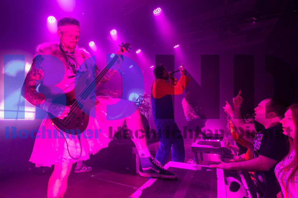 SES_SPCKOL20250501-17 | bond - Realisiert mit Pictrs.com