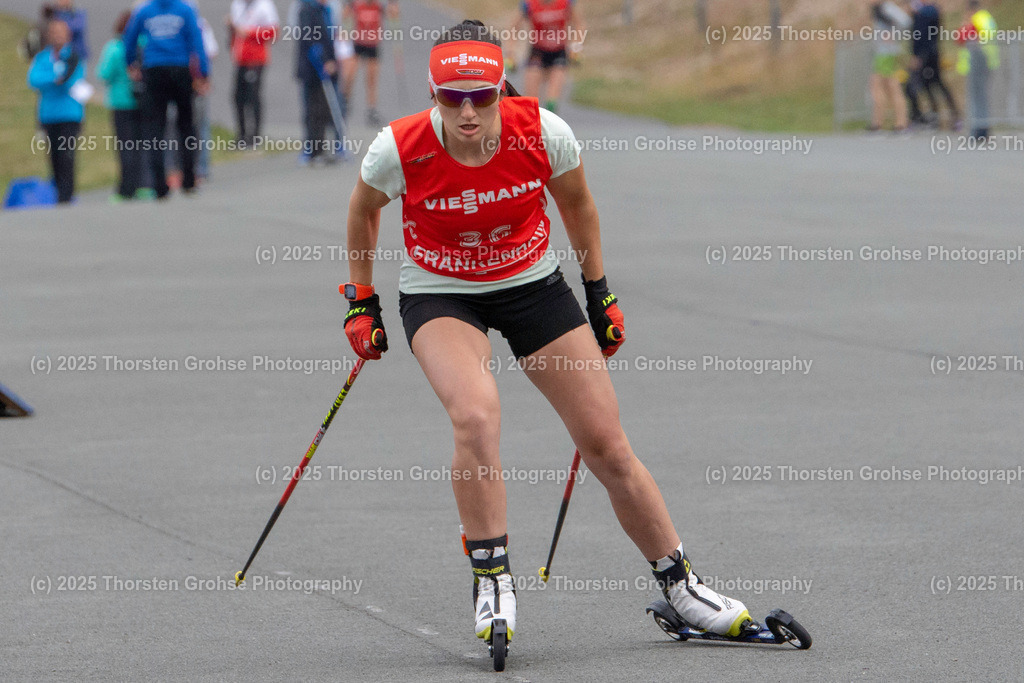Deutsche Meisterschaften Biathlon | Deutsche Meisterschaften Biathlon, Speziallanglauf Frauen am 14.09.2018 in der DKB SKI ARENA in Oberhof, (Deutschland)

Bild: Fruehwirt Juliane vom SC Motor Tambach-Dietharz / Zoll - Realisiert mit Pictrs.com