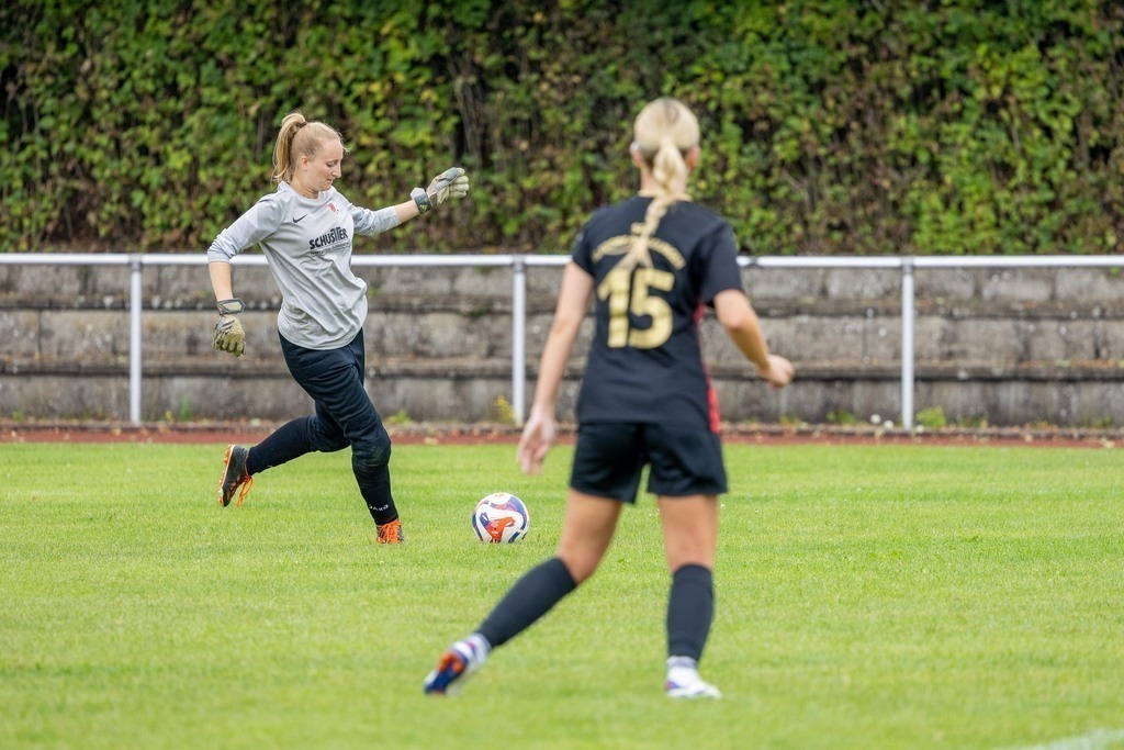 Fußball I FRAUEN I Saison 2025-2026 I Freundschaftsspiel I SGM Alfdorf-Mögglingen - 1FC Heidenheim 1846 I_250817_8794 | Fotopresso – Sportfotografie in Heidenheim & Umgebung. Professionelle Sportfotografie für unvergessliche Momente. Dynamische Action-Shots, emotionale Szenen & hochwertige Bilder. - Realisiert mit Pictrs.com