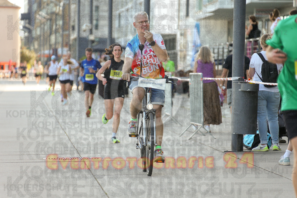 250920_1444_EX1_7401 | Sportfotografie im Rhein-Sieg Kreis, Köln, Bonn, NRW, Rheinland Pfalz, Hessen, etc. Unser Tätigkeitsfeld umfasst den Laufsport vom Volkslauf über den Marathon, Duathlon, Triathon bis zum Ultralauf wie Kölnpfad Ultra oder Schindertrail.