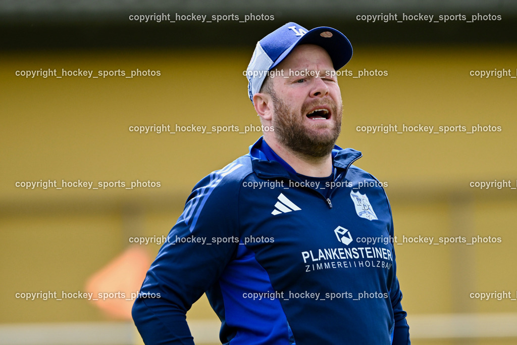 SV Rothenthurn vs. FC Dölsach | Headcoach FC Dölsach Andreas Wenger, SV Rothenthurn vs. FC Dölsach, SV Rothenthurn vs. FC Dölsach am 04.04.2026 in Rothenthurn (Sportplatz Rothenthurn), Austria, (Photo by Bernd Stefan)
