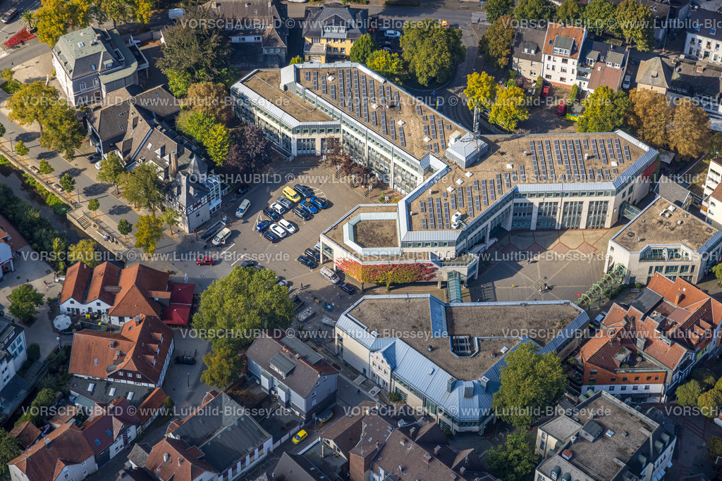 Menden220901386 | Luftbild, Rathaus Stadt Menden, Menden, Ruhrgebiet, Nordrhein-Westfalen, Deutschland