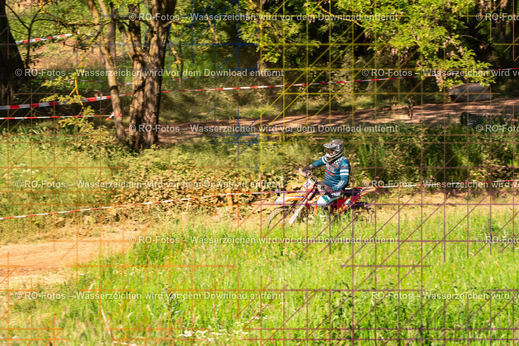 Wolfshausen 3 Lauf -1655 | Sportfotografie von RO-Fotos: Motorsport, Motocross, Enduro, Laufveranstaltungen und Triathlon. Professionelle Fotos von Sportlern und Events. - Realisiert mit Pictrs.com