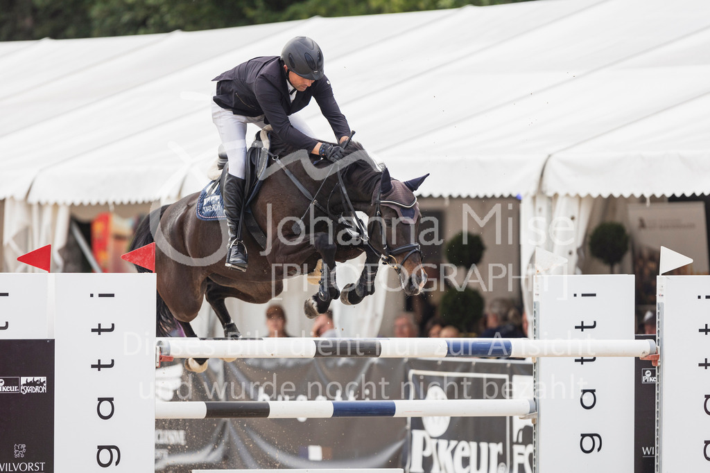 250601_MayDays_GP-575 | Deine schönsten Turniermomente als professionelle Fotos! Entdecke hochwertige Pferdesport-Fotografie im Online-Shop. Jetzt Fotos finden & bestellen!