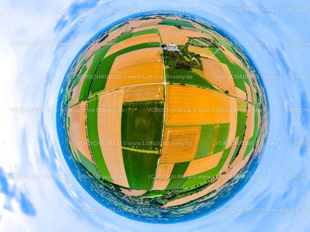 Warstein240790090Sichtigvor | Luftbild, landwirtschaftliche Felder, kachelförmige Strukturen Wiesen und Felder nahe dem Ortsteil Sichtigvor, Erdkugel, Fisheye Aufnahme, Fischaugen Aufnahme, 360 Grad Aufnahme, tiny world, little planet, fisheye Bild, Allagen, Warstein, Soester Börde, Nordrhein-Westfalen, Deutschland