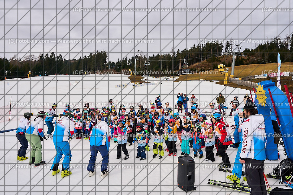 ALP5227_Schischule Haginger_gemeinsame Auswaermuebungen | (C)FotoLois.com, Alois Spandl. Schischule Haginger, Semesterkurs-Abschlusstag mit Rennlaufbewerb, Fr 9. Februar 2024.