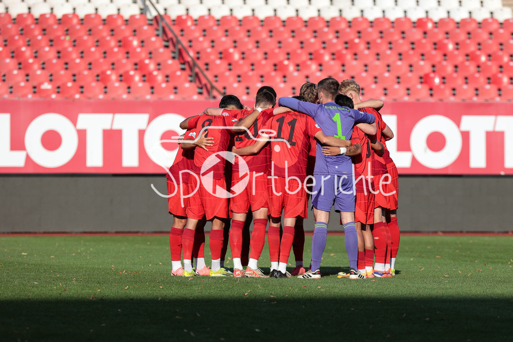 1. FC Nürnberg II - FC Bayern Amateure | Das Team der kleinen Bayern motiviert sich nochmal vor der Partie