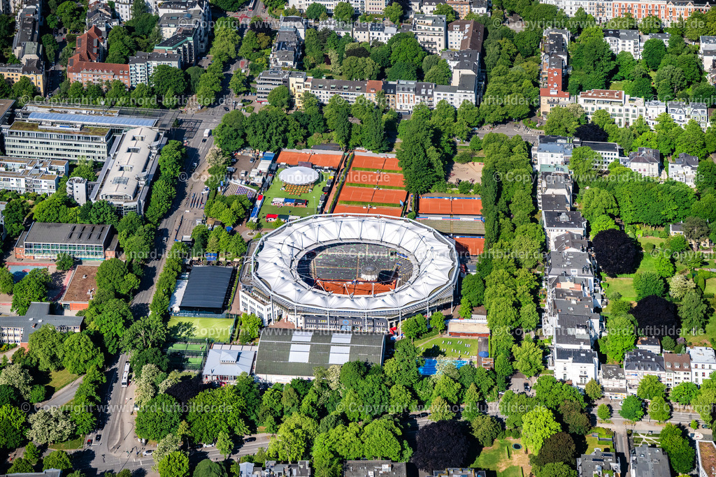 Hamburg_Rothenbaum_Tennis_Stadion_Rothenbaum_ELS_2991240525 | HAMBURG 24.05.2025 Tennisarena am Rothenbaum in Hamburg. Das ATP-Turnier von Hamburg (offiziell International German Open) ist ein deutsches Herren-Tennisturnier, das jährlich am Hamburger Rothenbaum ausgetragen wird. Der Wettbewerb gehörte zur Masters-Serie der ATP und hieß früher Hamburg Masters, heute ATP World Tour 500. Weiterführende Informationen bei: Alfred Rein Ingenieure GmbH,  Deutscher Tennis Bund e. V.,  ECE Projektmanagement G.m.b.H & Co. KG,  Hamburg sports & entertainment GmbH,  Textil Bau GmbH. // The tennis arena at Rothenbaum in Hamburg. The ATP tournament in Hamburg (official German International Open) is a German men's tennis tournament which is held annually at Hamburg Rothenbaum. Further information at: Alfred Rein Ingenieure GmbH,  Deutscher Tennis Bund e. V.,  ECE Projektmanagement G.m.b.H & Co. KG,  Hamburg sports & entertainment GmbH,  Textil Bau GmbH. Foto: Martin Elsen