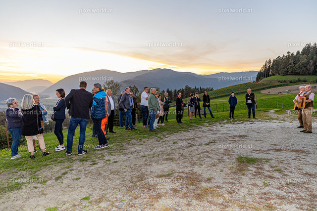 Delegation aus Bamberg beim Gasthaus Wadl | Bildershop von pixelworld.at - Realisiert mit Pictrs.com