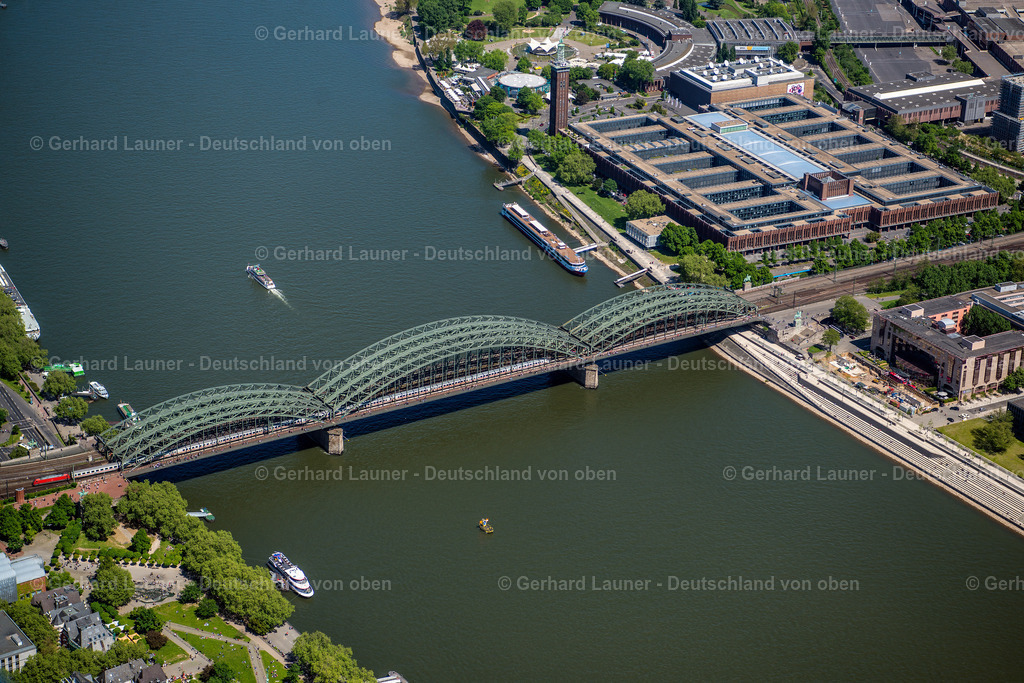 3800362 | Hohenzollernbrücke, Köln