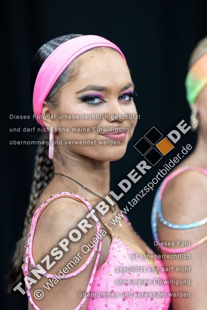 20240310-01974 | Hier finden Sie Tanz Bilder vom Latein und Standard Formationen tanzen. Sportbilder vom Tanzsport. Schöne Fotos und von Weltmeisterschaft, Europameisterschaft, Bundesliga, Regionalliga, Oberliga und Landesliga sowie von GOC Stuttgart, DanceComp, WM Bremen