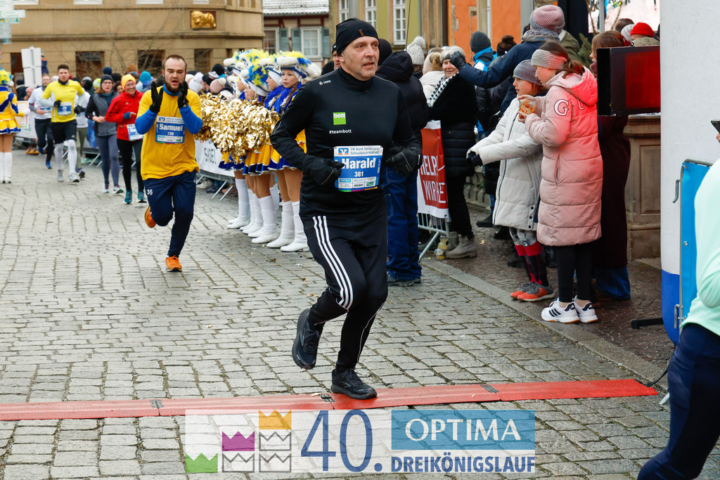 VR Bank Hauptlauf 10km | 40. Optima 3koenigslauf 2026 - Realisiert mit Pictrs.com