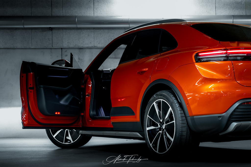 R6AT6831 _Alexander Tschuncky | Entdecken Sie die faszinierende Welt von Alexander Tschuncky Arts: Kreative Fotografie, atemberaubende Automobilkunst und hochwertiger Bilderdruck. Lassen Sie sich inspirieren! - Realisiert mit Pictrs.com