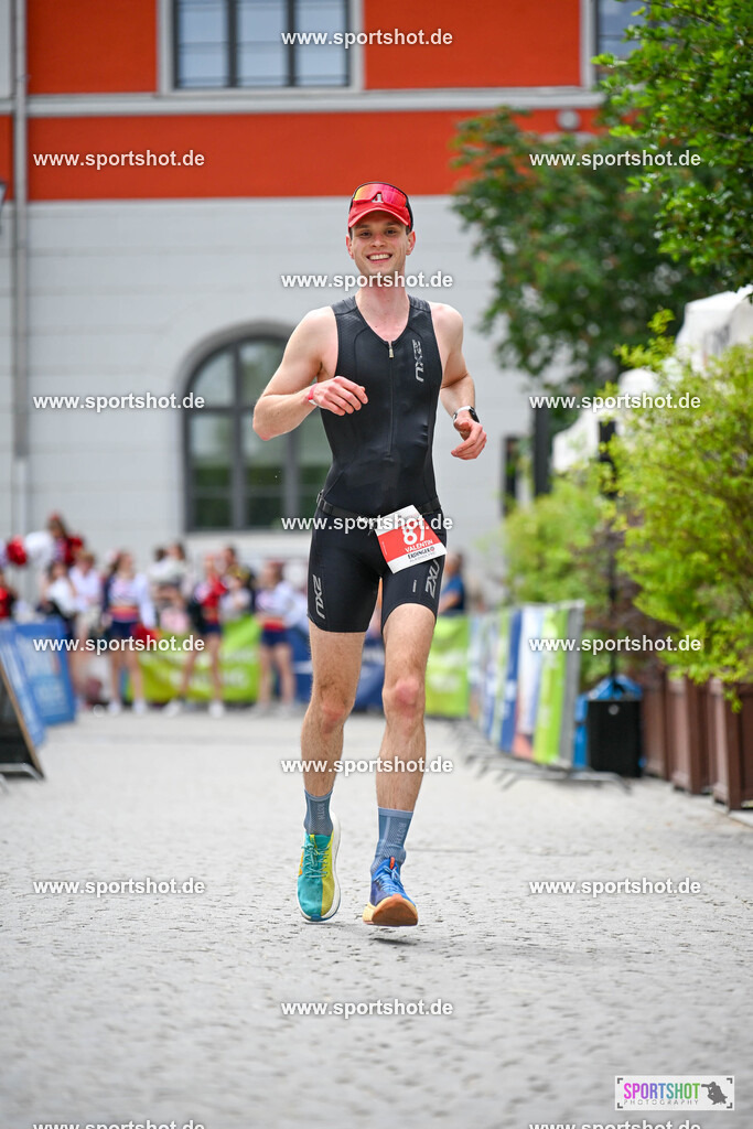 SZI_6193 | Stadttriathlon Erding 2025. #yourpictrs #sportshot_your_pictrs @Sportshotphotography #stadttriathlonerding Copyright: www.sportshot.de