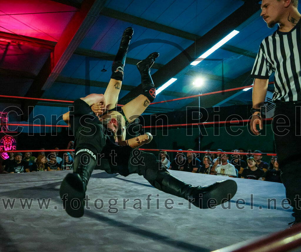 2023-08-12_147_EWS_Wrestling_ERDING | Erding, Deutschland, 12.08.2023:
Wrestling, Saison 2023, EWS Wrestling ERDING

Foto: Christian Riedel / fotografie-riedel.net