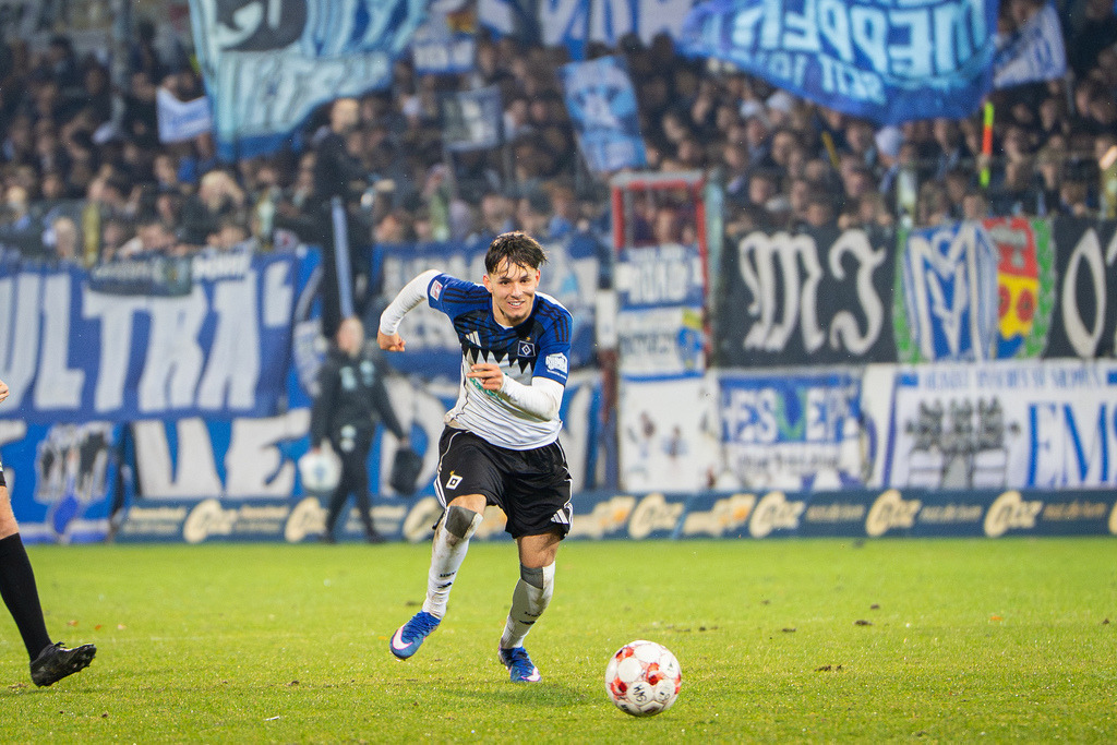 Fußball I Herren I Saison 2025-2026 I Regionalliga Nord I 24. Spieltag I SV Meppen - Hamburger SV II I 1335 | Otto Stange (19, Hamburger Sport Verein II) - Realisiert mit Pictrs.com