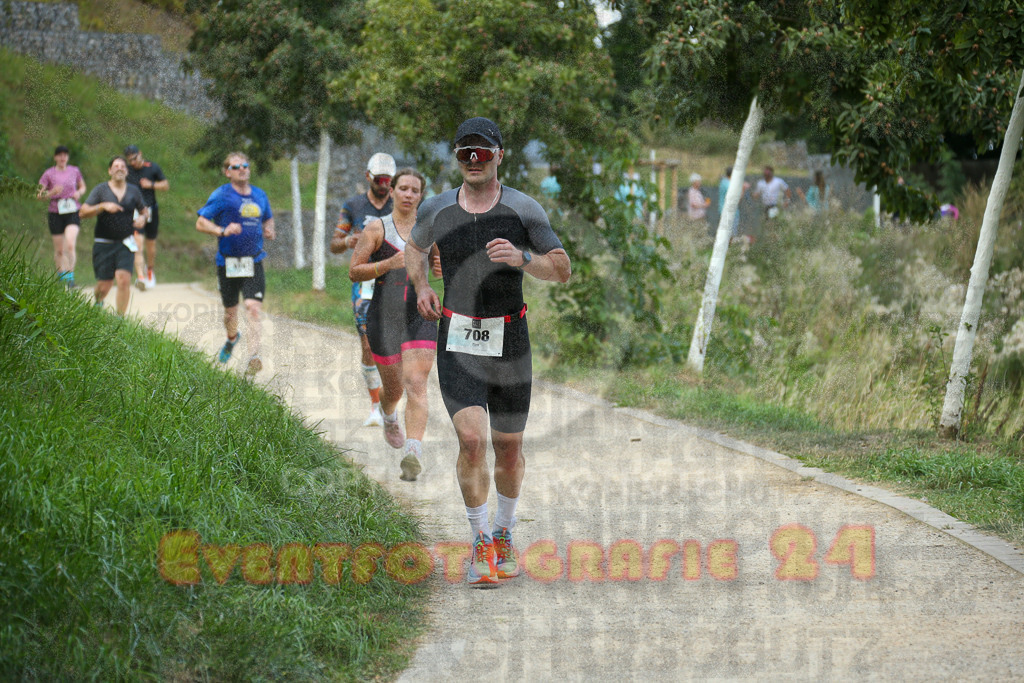 250824_1431_EX1_6537 | Sportfotografie im Rhein-Sieg Kreis, Köln, Bonn, NRW, Rheinland Pfalz, Hessen, etc. Unser Tätigkeitsfeld umfasst den Laufsport vom Volkslauf über den Marathon, Duathlon, Triathon bis zum Ultralauf wie Kölnpfad Ultra oder Schindertrail.