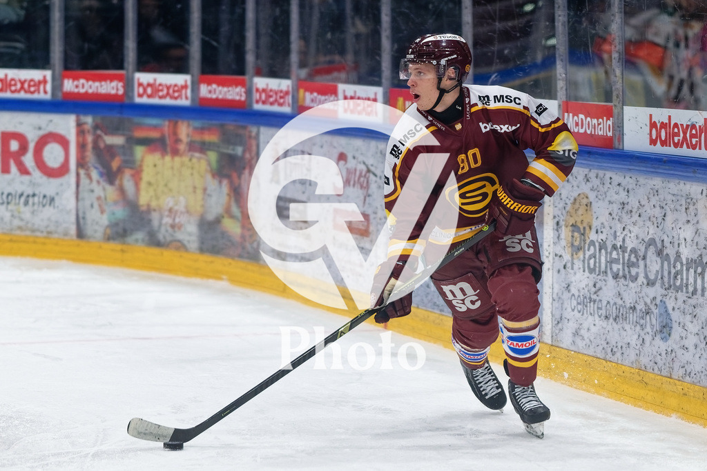 National League - Geneve-Servette HC v EV Zug | Simas Ignatavicius (80 Geneve-Servette HC) in action (close up)  during the National League match between Geneve-Servette HC and EV Zug at Les Vernets in Geneva, Switzerland