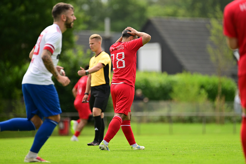 Fußball I Herren I Saison 2025-2026 I Oberliga I 1. Spieltag I HT16 - Nikola Tesla | Der Sportfotograf. - Realisiert mit Pictrs.com