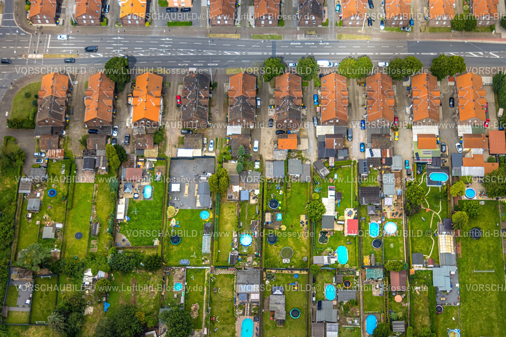 Bottrop240701376 | Luftbild, Copaca-Bottrop: 15 Pools und 7 Trampoline in der Rheinbabensiedlung, Gladbecker Straße, Eigen, Bottrop, Ruhrgebiet, Nordrhein-Westfalen, Deutschland