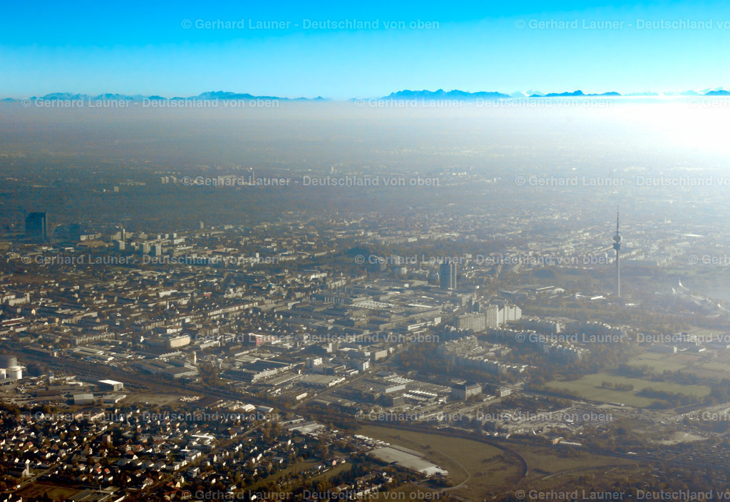 2580072 | München im Dunst mit Alpenpanorama