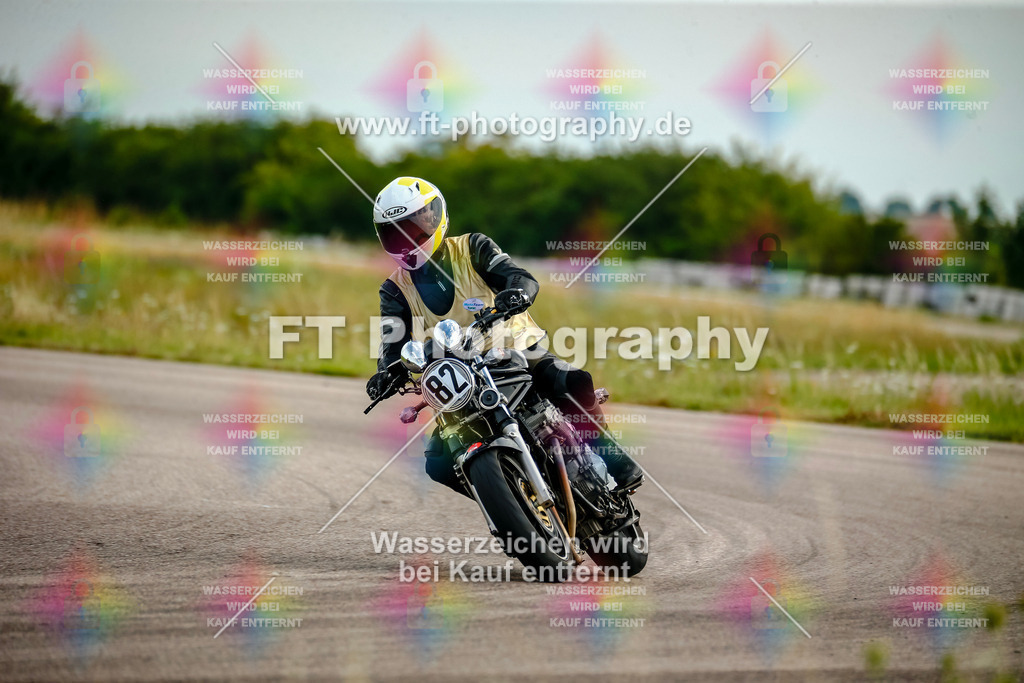 Chambley Juli-2513 | Hier findet Ihr Bilder von Touristenfahrten auf der Nürburgring Nordschleife oder von anderen Veranstaltungen die ich besucht habe. Viel Spass beim Durch Schauen 