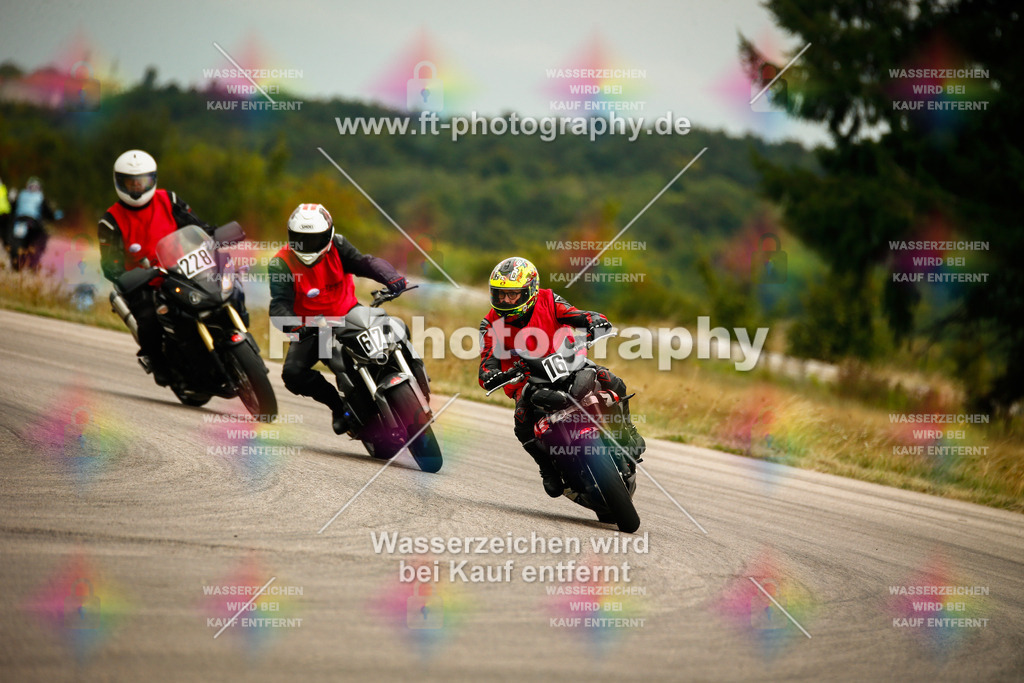 _MOT6668 | Hier findet Ihr Bilder von Touristenfahrten auf der Nürburgring Nordschleife oder von anderen Veranstaltungen die ich besucht habe. Viel Spass beim Durch Schauen 