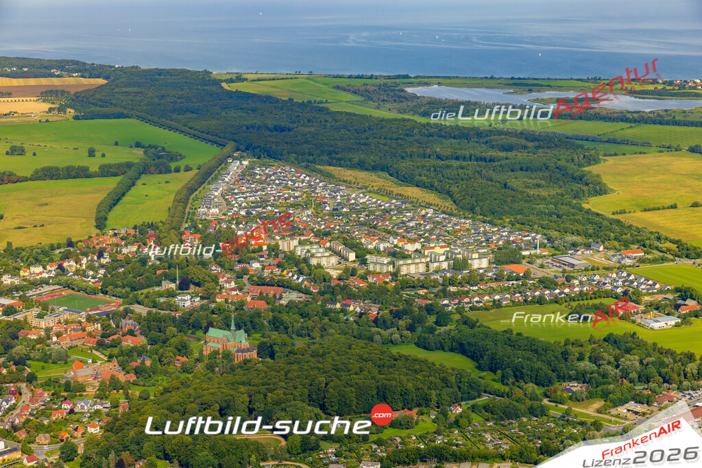 Luftbild Vs Google Maps  Ostseewohnpark  Bad Doberan -Das Luftbild wurde 2025 vom UL-Flugzeug heraus erstellt ( keine Drohnenluftbilder ) - Hochauflösende Luftaufnahme -Nicht vergleichbar mit Google Maps oder Satelittenbilder- Die Geschenkidee !Mit Lizenz und Bildrechte bestellbar
