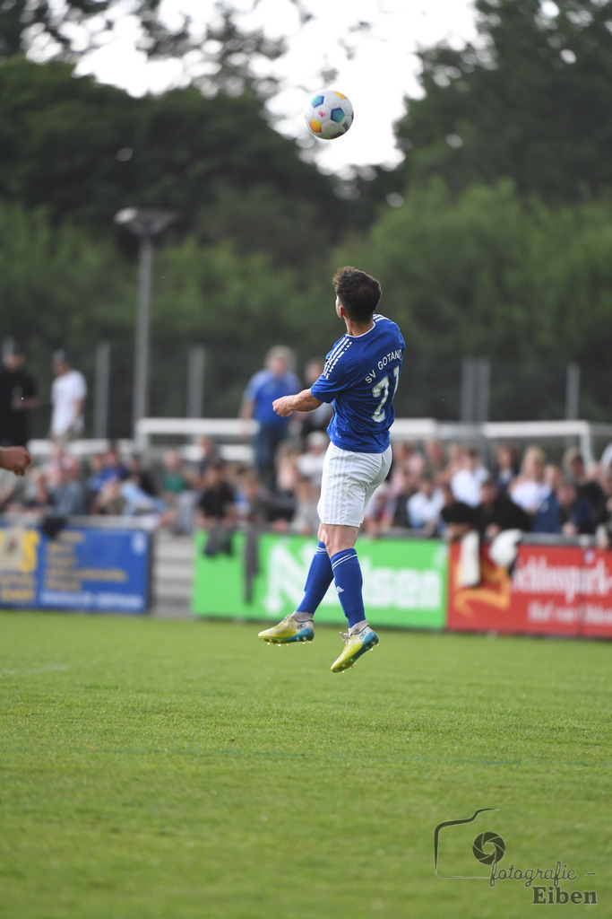 1. FC Nordenham-SV GOTANO | Kreispokal Finale Jade-Weser-Hunte 1. Mannschaften; 1.FC Nordenham (weiß)-SV GOTANO (blau) am 15.06.2025 in Rastede (Sportanlage Köttersweg), Photo: Philip Eiben 2025 - Realisiert mit Pictrs.com