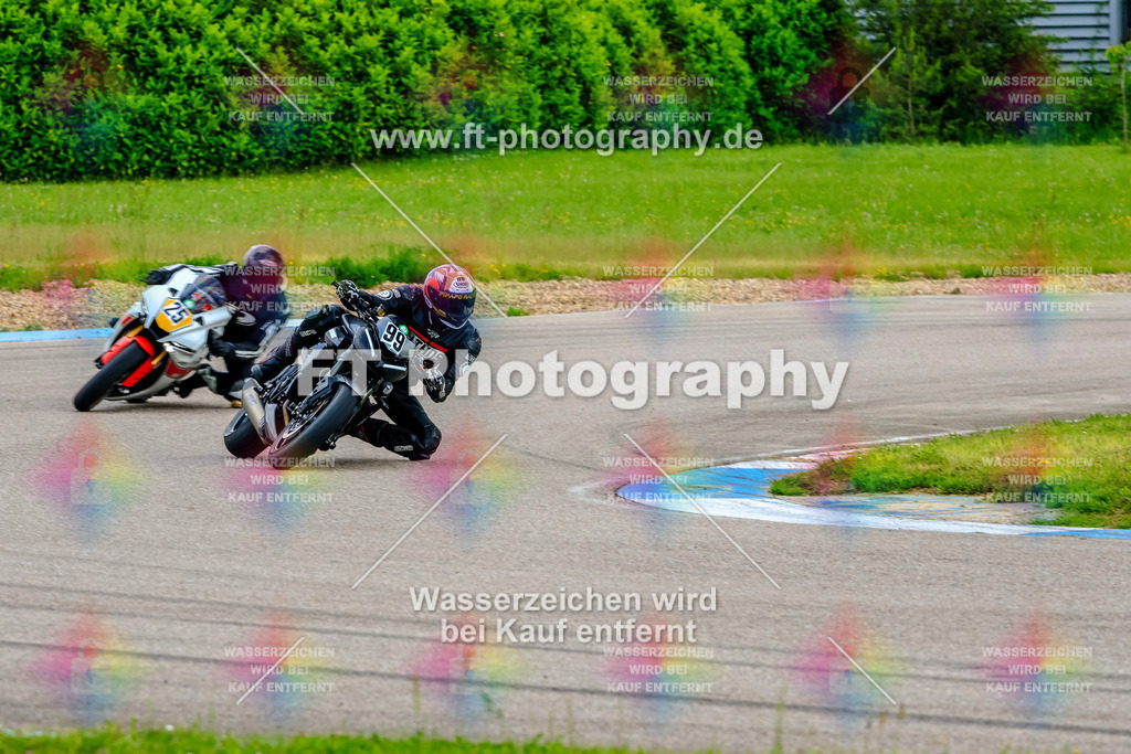 MotoTeam-8933 | Hier findet Ihr Bilder von Touristenfahrten auf der Nürburgring Nordschleife oder von anderen Veranstaltungen die ich besucht habe. Viel Spass beim Durch Schauen 
