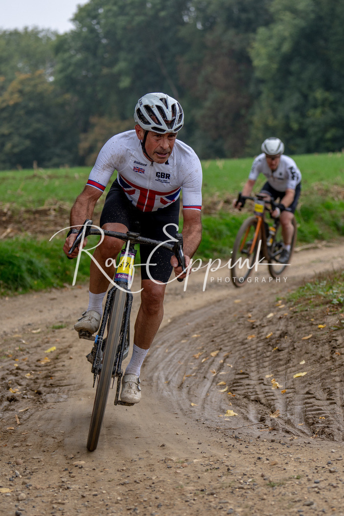 Ralf Eppink Photography 20251011_DSC01976 | Sportfotografie, Eventfotografie, Porträtfotografie, Radsport Fotograf, Triathlon Fotograf, Düsseldorf Fotograf, Köln Fotograf, Actionfotografie, Teamfotografie, Peoplefotografie, Business Portraits, Veranstaltungsfotografie, Reportagefotografie - Realisiert mit Pictrs.com