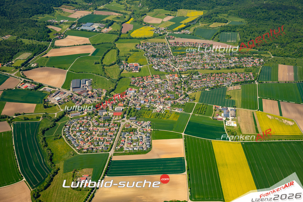 Luftaufnahme der Stadt Michelfeld - Die Luftaufnahme wurde 2025 vom UL-Flugzeug heraus erstellt ( keine Drohne ) - Hochauflösende Luftaufnahme - für professionelle Ausdrucke geeignet. Die Geschenkidee !Mit Lizenz und Bildrechte bestellbar