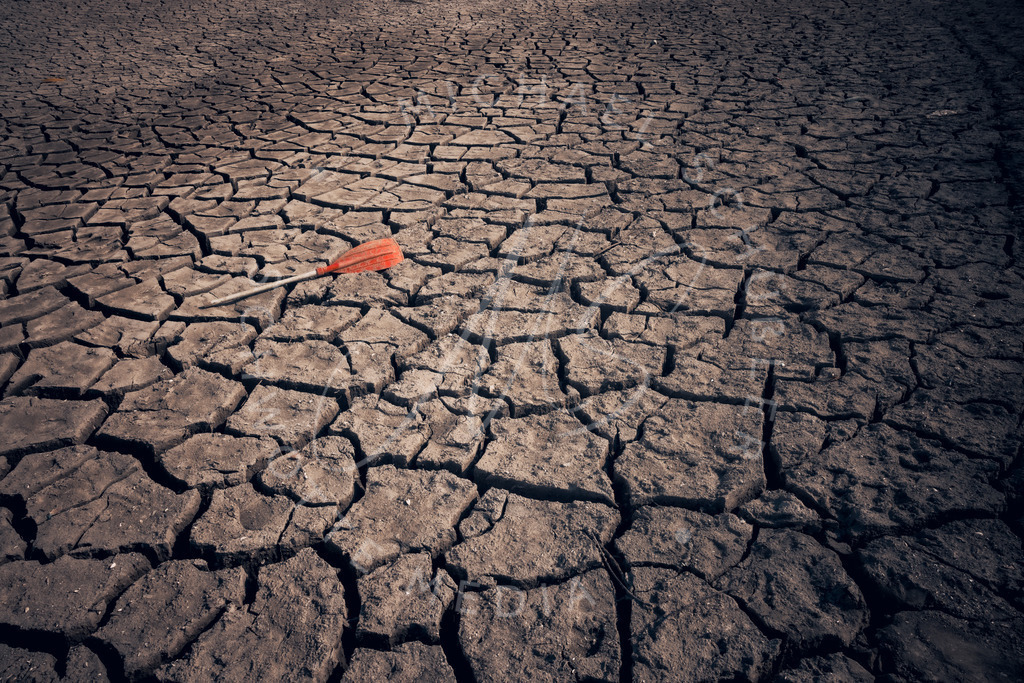 2021-04-28 Breitenauer See ohne Wasser R5-31 | Auf dem Trockenen - Realisiert mit Pictrs.com