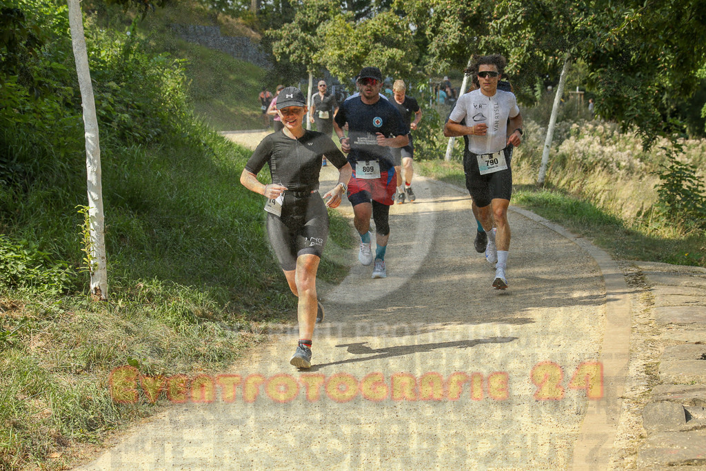 250824_1445_EX1_7419 | Sportfotografie im Rhein-Sieg Kreis, Köln, Bonn, NRW, Rheinland Pfalz, Hessen, etc. Unser Tätigkeitsfeld umfasst den Laufsport vom Volkslauf über den Marathon, Duathlon, Triathon bis zum Ultralauf wie Kölnpfad Ultra oder Schindertrail.