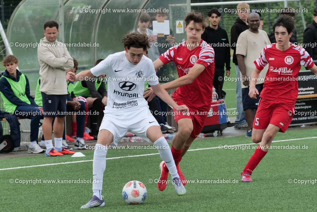Fußball : C-Junioren : Aufstieg Regionalliga West : SUS 09 Dinslaken - Vfb 03 Hilden am 04.06.2026 in Dinslaken | Fußball : C-Junioren : Aufstieg Regionalliga West : SUS 09 Dinslaken (rotr Trikots)- Vfb 03 Hilden (weiße Trikots) am 04.06.2026 in Dinslaken - Realisiert mit Pictrs.com
