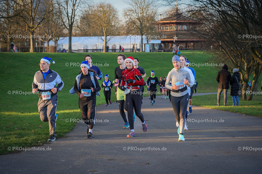 6. Bonner Nikolauslauf; Bonn, 14.12.2025 | Impressionen vom 6. Bonner Nikolauslauf am 14.12.2025 in Bonn (Nordrhein-Westfalen). 